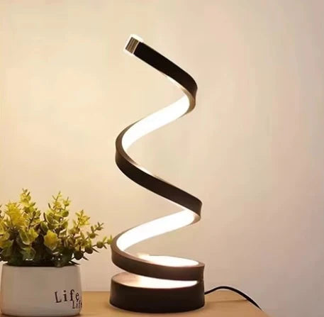 Ukrasna stolna lampa