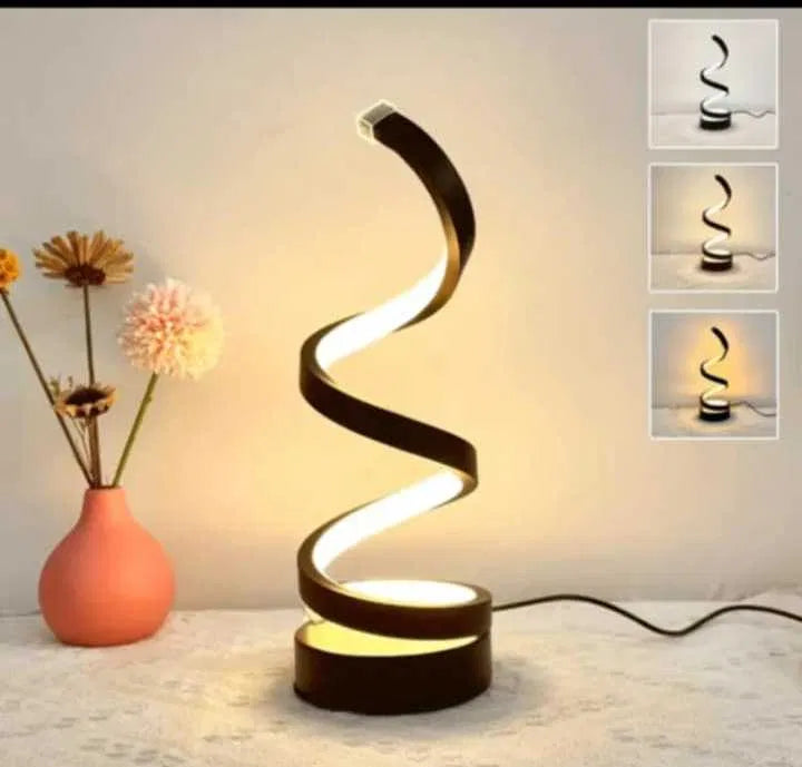 Ukrasna stolna lampa