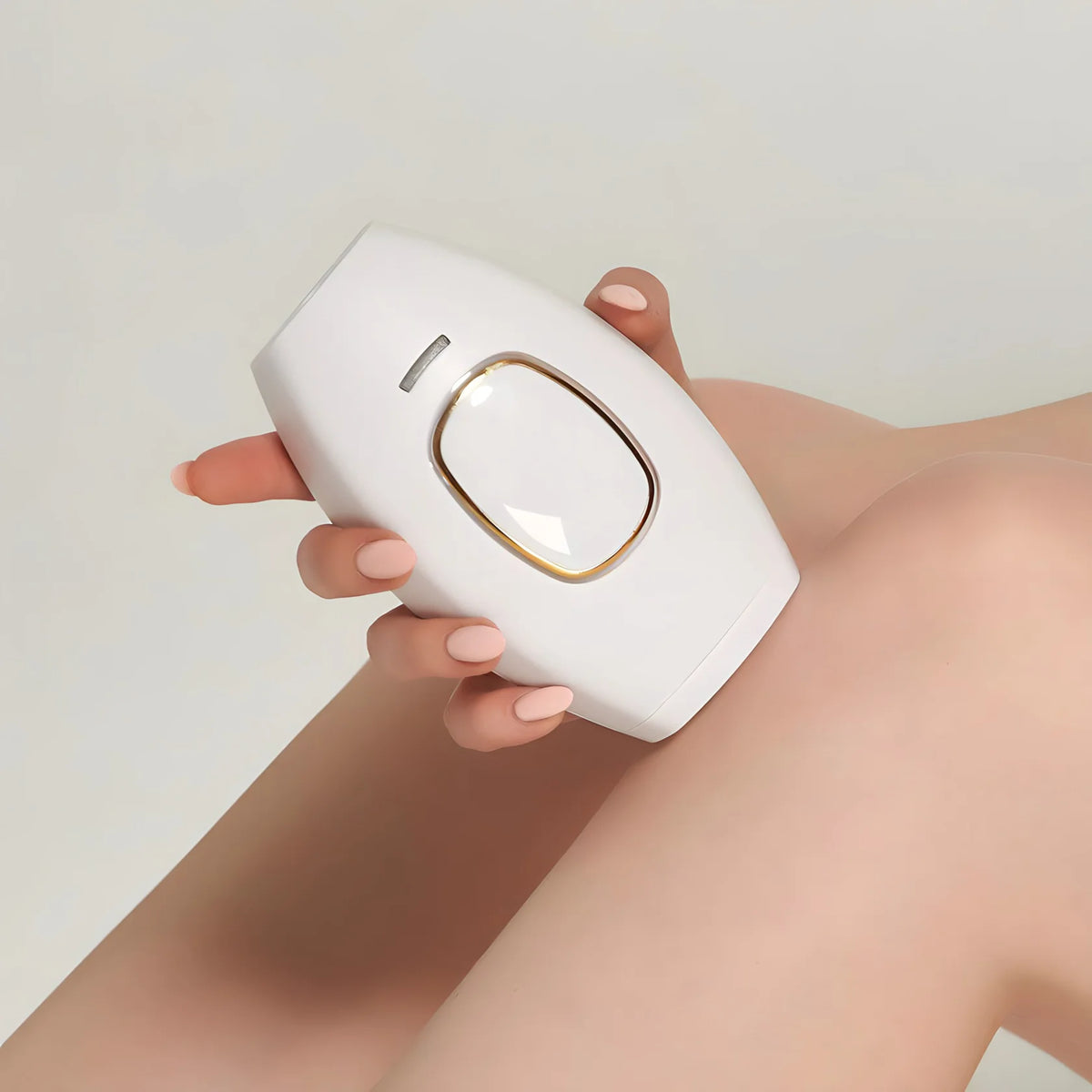 Laserski epilator na koljenu, krupni plan