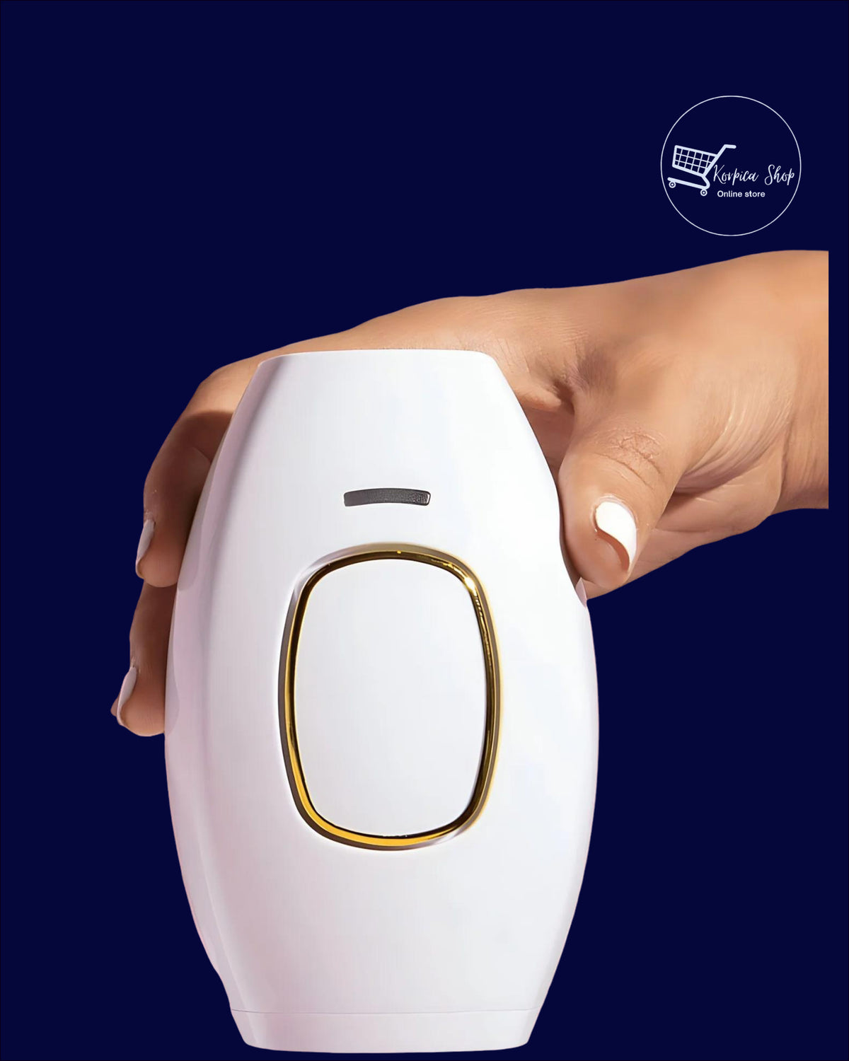 Bijeli laserski epilator u ruci, pogled sprijeda