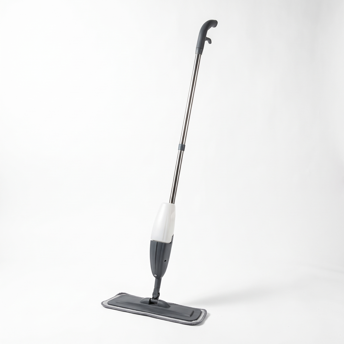 Mop sa raspršivačem – špricajući mop